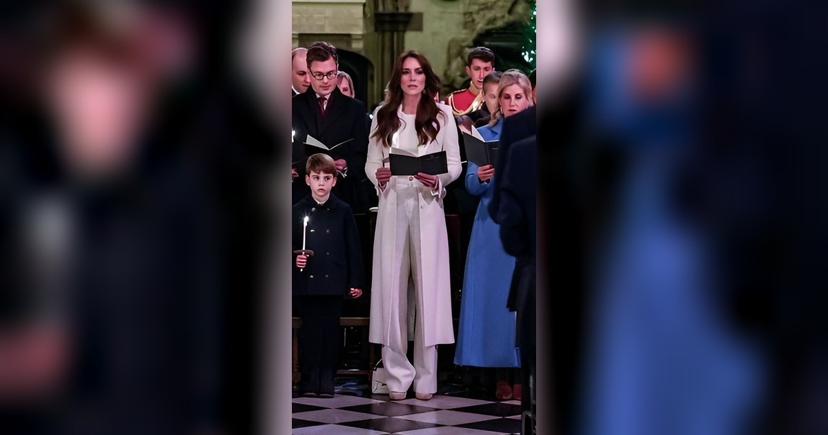 Kulik Harga Busana Natal Kate Middleton Yuk, Tampilannya Serba Putih