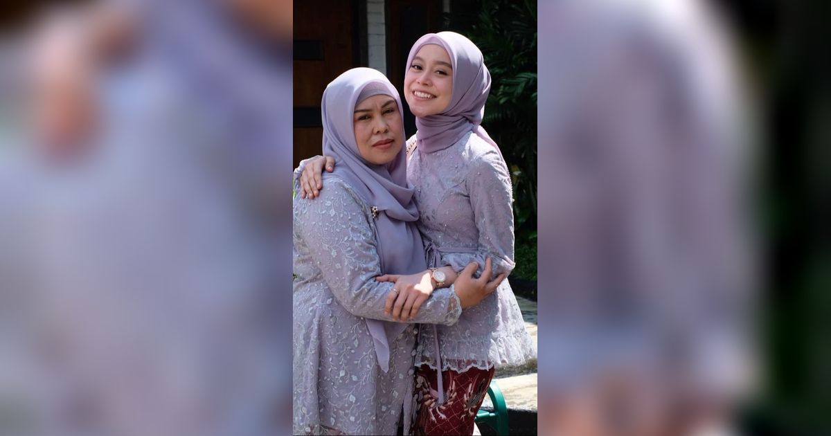 Wanita Hebat & Sederhana, Potret Kebersamaan Lesti Kejora Dengan Mama Tercinta 'Anak yang Paling Beruntung Terlahir dari Wanita Hebat'