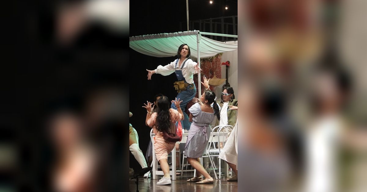 Musikal 'MAMMA MIA!' , Cerita Perjalanan Cinta Ibu dan Anak