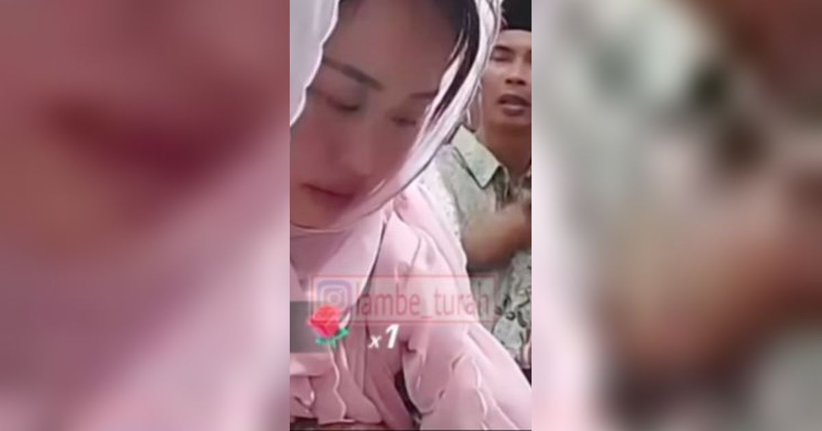 Pinkan Mambo Menikah & Kembali Mualaf, ini Deretan Artis yang Sempat Murtad lalu Kembali Masuk Islam