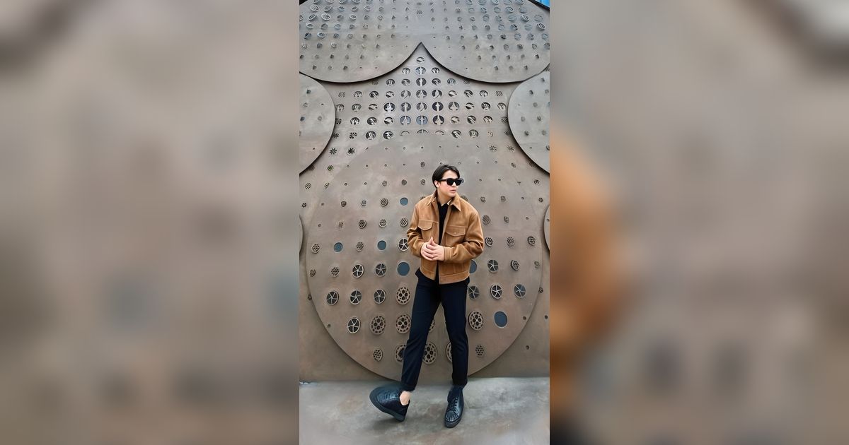 Pensiun Jadi Artis, 5 Potret Billy Syahputra yang Beralih Jualan Seblak