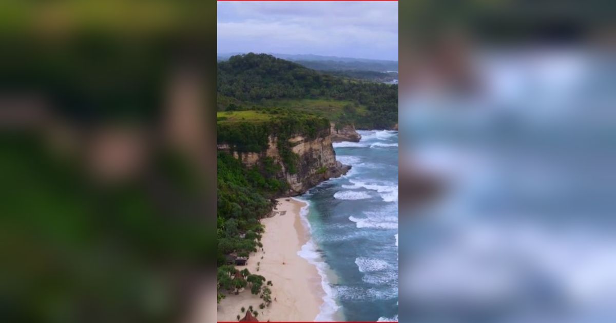 Padukan Pesona Pasir Putih dan Kemegahan Deretan Batuan Karang, Ini Keindahan Pantai Buyutan Pacitan