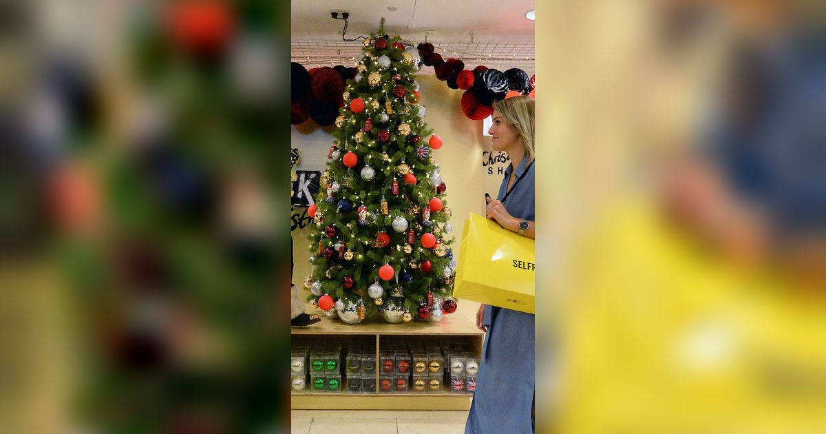 Bukan Amerika Serikat, Ini Negara Eksportir Terbesar Ornamen dan Lampu Pohon Natal