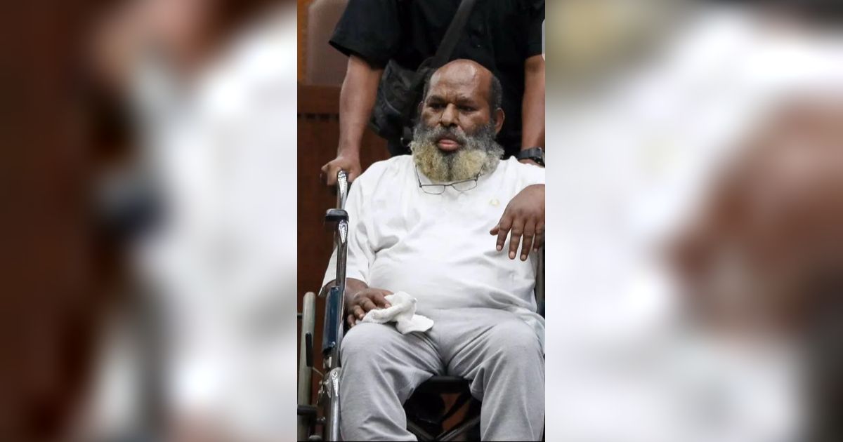 Harta Kekayaan Mantan Gubernur Papua Lukas Enembe yang Meninggal Dunia Saat Minta Berdiri