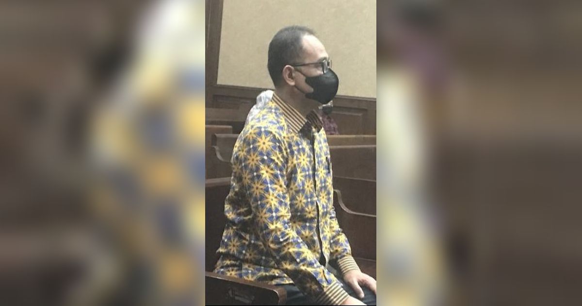 Rafael Alun Pakai Batik Seragam Kemenkeu Motif Truntum saat Bacakan Pleidoi, Ini Maknanya