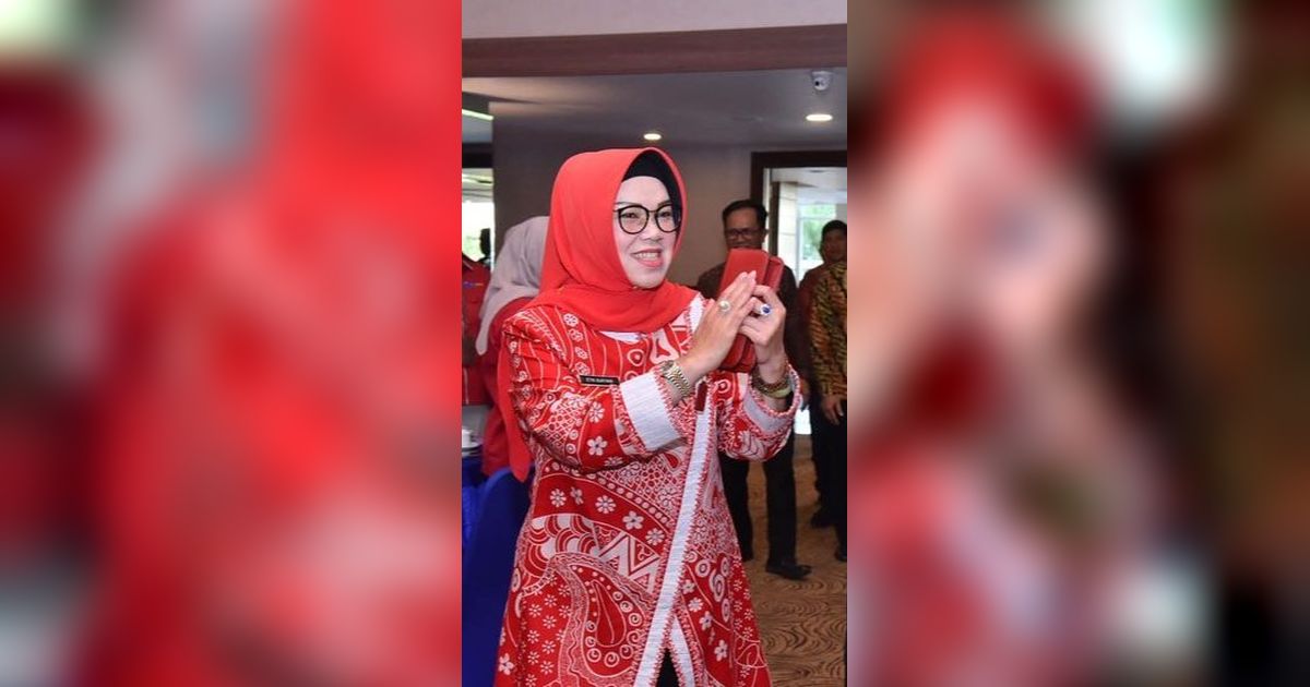 Profil Etik Suryani, Bupati Sukoharjo yang Ikut Kampanye Ganjar di Jateng