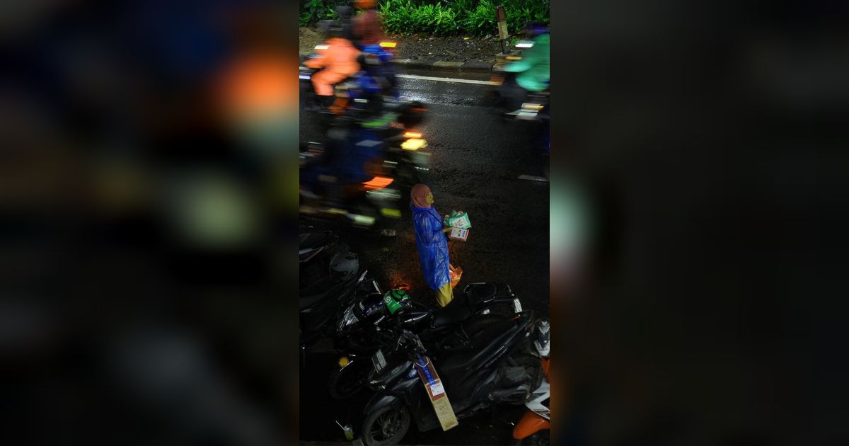 FOTO: BMKG Imbau Agar Warga Waspada Terhadap Cuaca Buruk di Malam Tahun Baru 2024