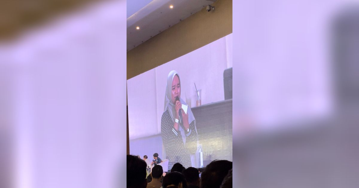 Curhat Pilu Mahasiswi Kerja di 3 Tempat Demi Hidupi Adik dan Nenek Angkat karena Sang Ibu Kabur