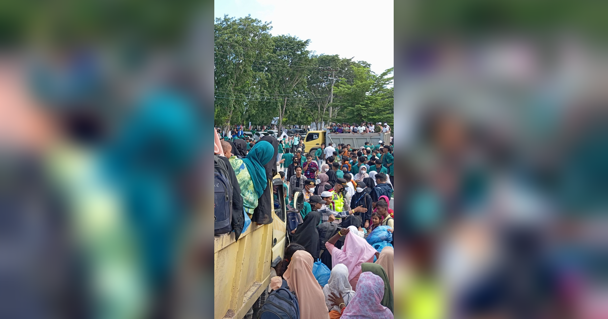 Viral Mahasiswa Aceh Usir Paksa Pengungsi Rohingya, Ibu-Anak Pengungsi Menangis Ketakutan