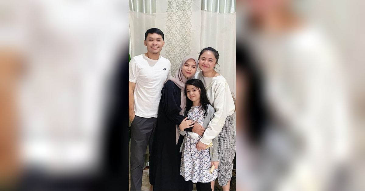 6 Potret Kebersamaan Ben Kasyafani dan Marshanda Saling DukungSoalAsmara