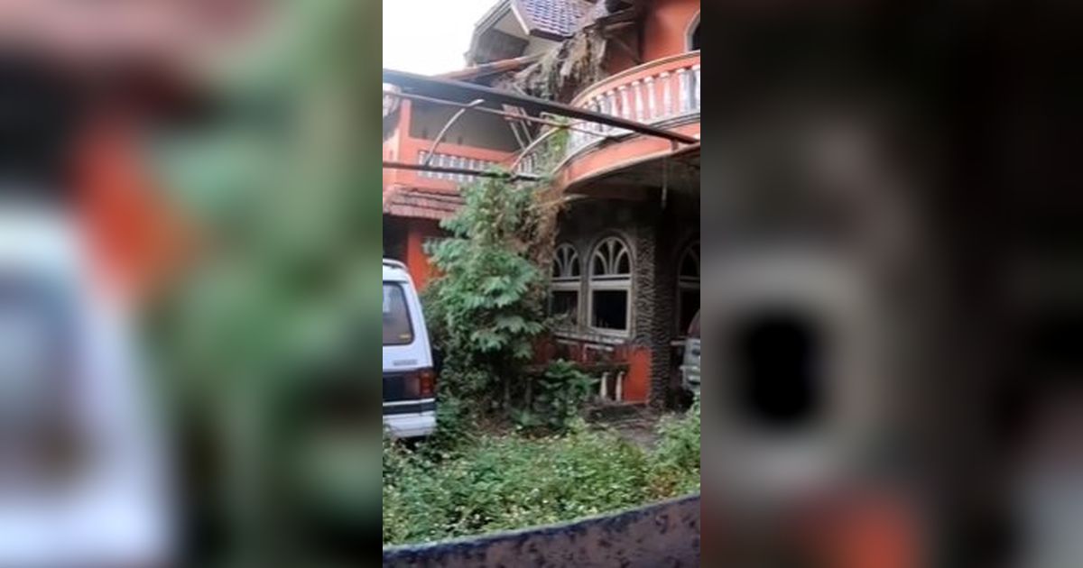 Penampakan Rumah Sultan Bandung Terbengkalai 20 Tahun, Tinggalkan Banyak Mobil Mewah