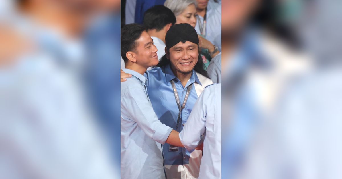 Viral Video Bagi-Bagi Uang Segepok Diduga Kampanye Prabowo, Gus Miftah: Saya Diminta Bagikan Sedekah