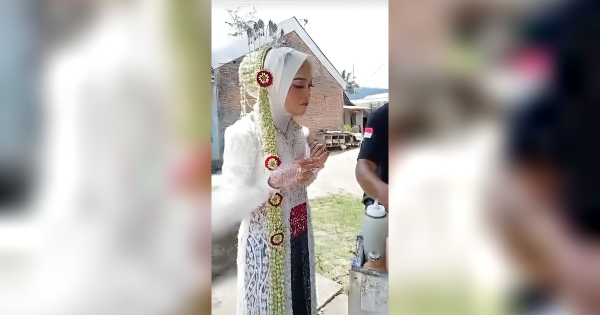 Kelakuan Random Pengantin Wanita Kepergok Beli Cilok saat Resepsi, Jajan Tetap Nomor Satu