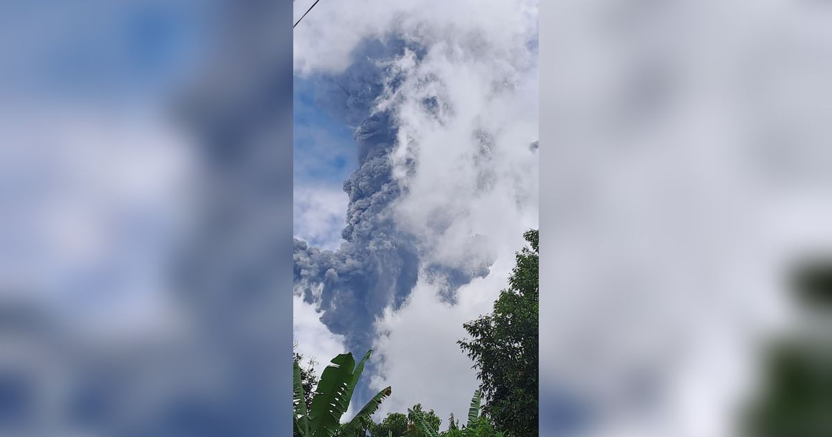 Gunung Marapi Sumbar Kembali Erupsi, Semburkan Abu Vulkanik Setinggi 1.000 Meter