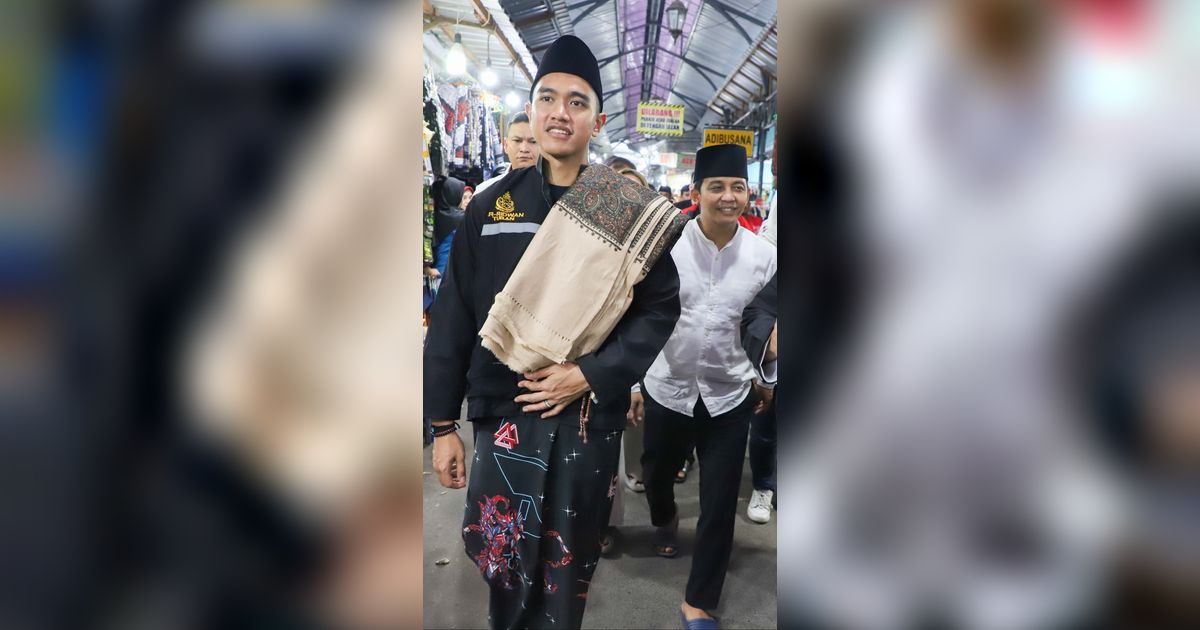 Sowan ke Ulama Tuban, Kaesang Dititipkan Kiswah untuk Presiden Jokowi
