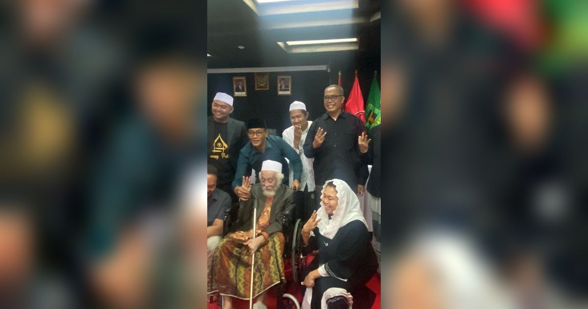 Abuya Muhtadi Bantah Dukung Prabowo: Dia Minta Doa, bukan Dukungan