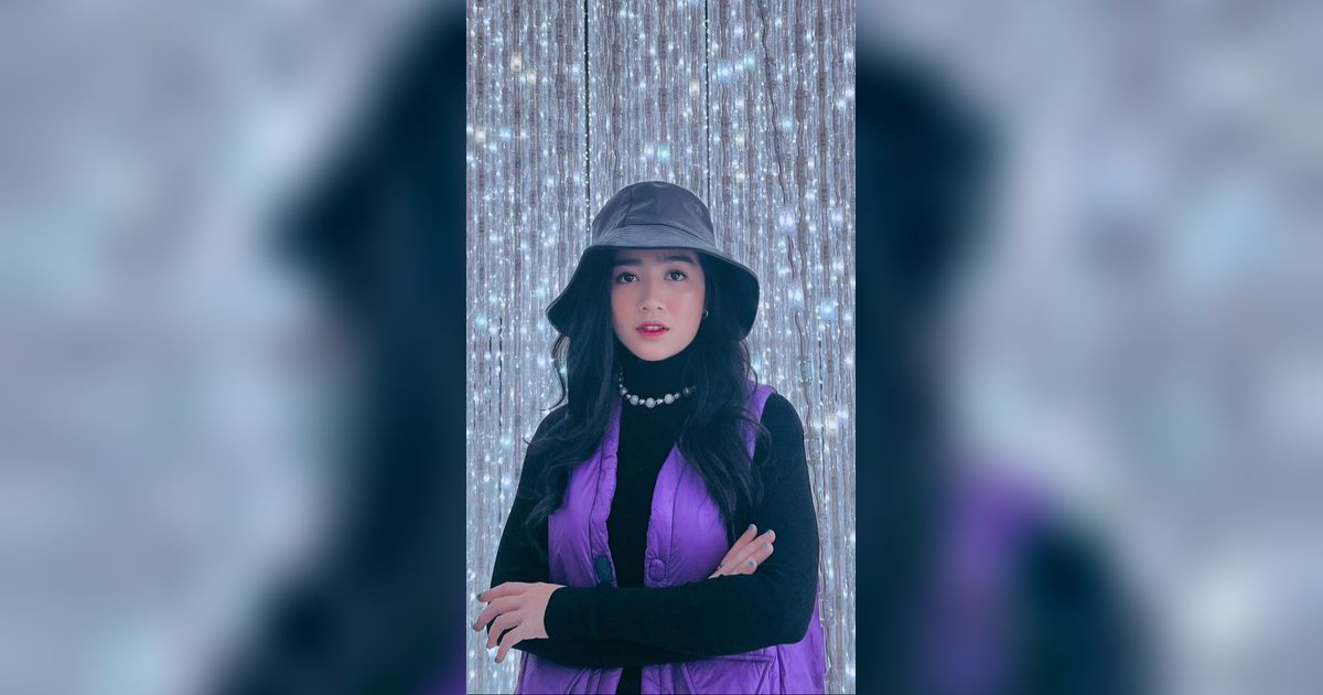 7 Potret Cantik Febby Rastanty Liburan ke Eropa, Penampilan Jadi Sorotan