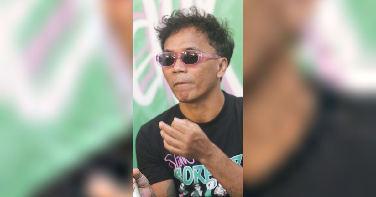 7 Potret Terbaru Kaka Slank yang Beda Banget dan Bikin Pangling, Ternyata Lakukan Treatment Implan Rambut