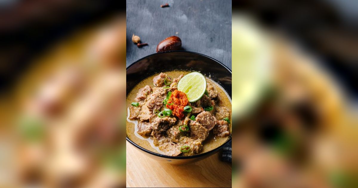 Selain Coto Makassar, Ternyata Ini Deretan Hidangan Khas Makassar yang Nggak Kalah Enak!