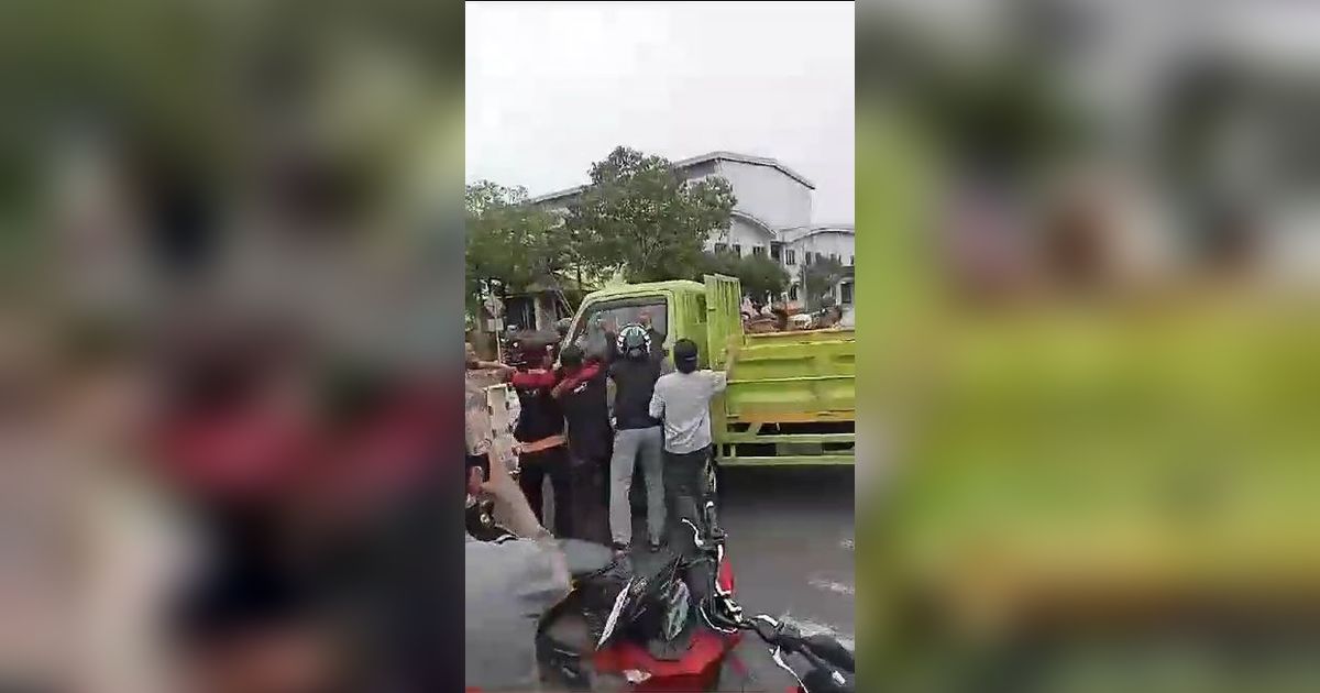 Polisi Ringkus Pelaku Pengeroyok Sopir Truk saat Demo Buruh di Bekasi, Ini Perannya