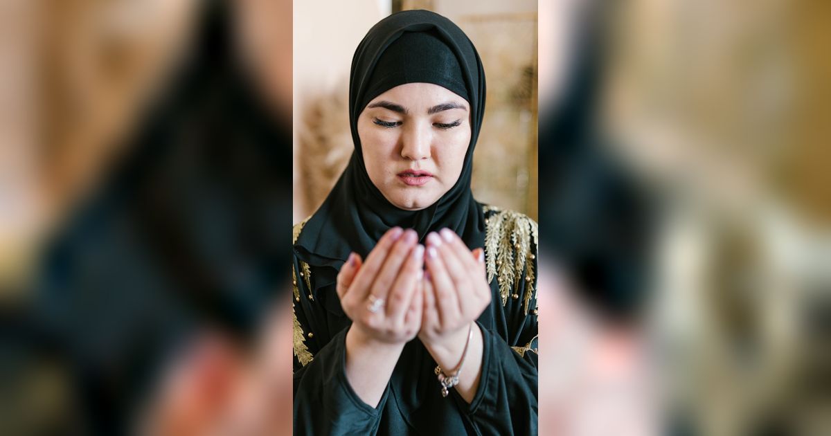 Doa Setelah Sholat Latin Lengkap dan Artinya, Amalan Sederhana Penambah Pahala