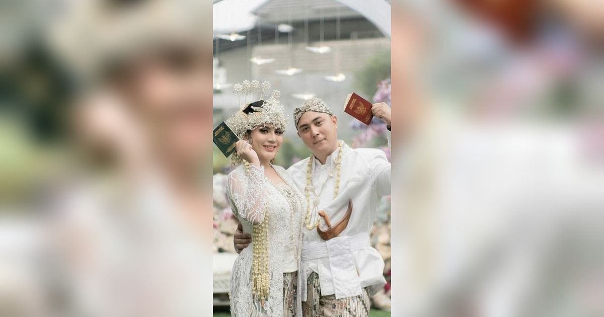 Mas Kawin Begitu Fantastis, 8 Foto Bahagia Anggita Sari Menikah dengan Rindra Pramadyo