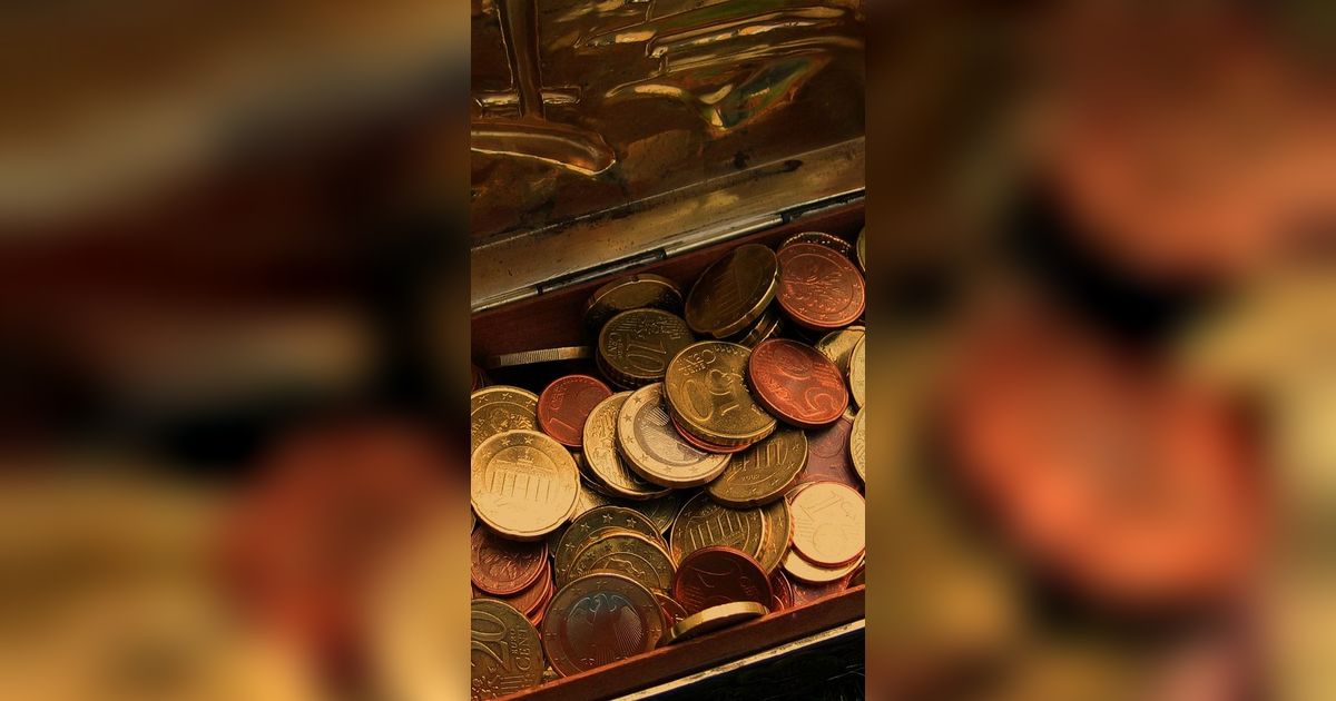 Heboh Penemuan Harta Karun Bernilai Tinggi yang Selama Ini Ada di Pinggir Jalan