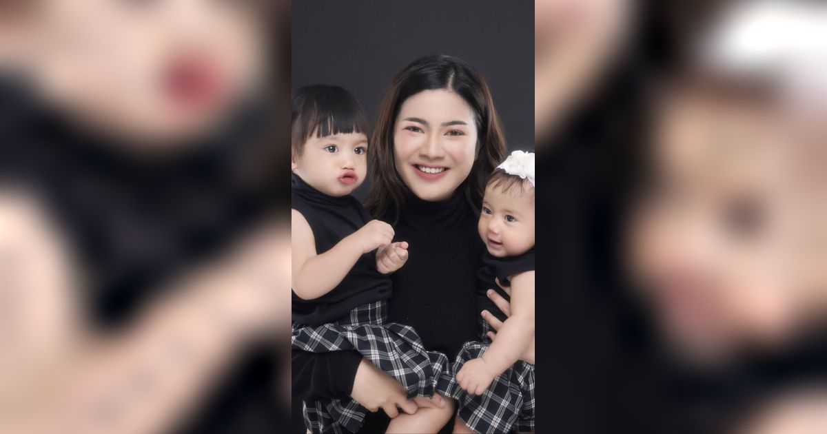 Potret Felicya Angelista Momong Kedua Anaknya, Wajah Graziel dan Baby Zefanya Gemesin Banget