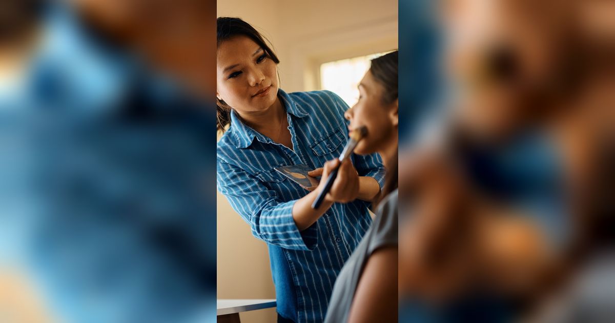 MUA Rias Pengantin yang Kesurupan Arwah Nenek, 'Tolong Buat Cucuku Cantik'