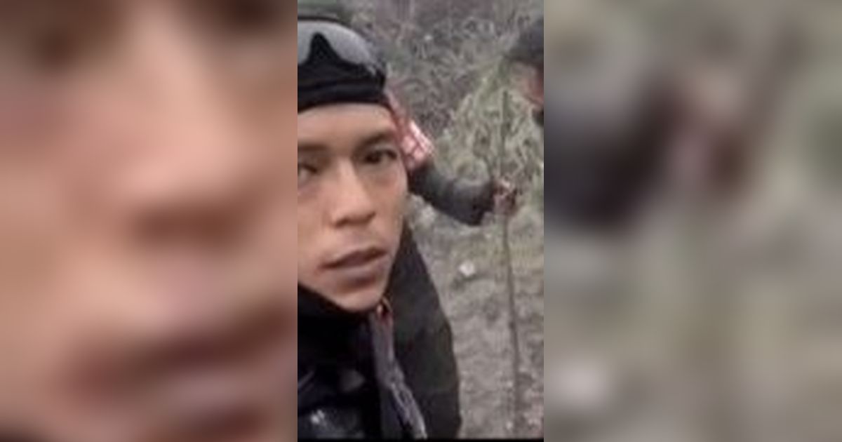 VIDEO: Potret Tim SAR Brimob Sumbar ikut evakuasi tiga korban erupsi Gunung Marapi