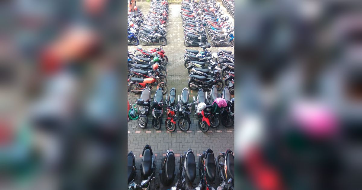 100 Motor Ditinggal di Bandara Ngurah Rai, Ada yang Diparkir Sejak 2016 hingga Tagihannya Rp74 Juta