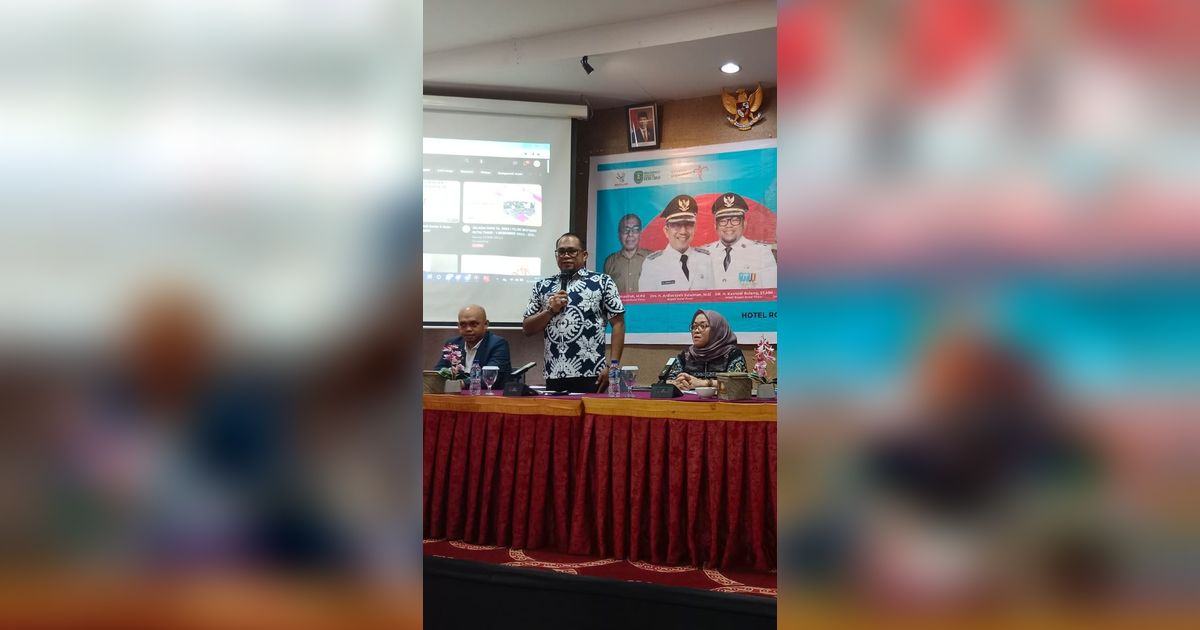 Wanita Pelaku Ekonomi Kreatif Kutai Timur Dibekali Ilmu Public Speaking