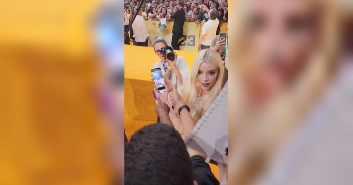 Fan on their way to the Apple Store”: Anya Taylor-Joy trying to take a  selfie on a fan's Android sparks hilarious reaction online