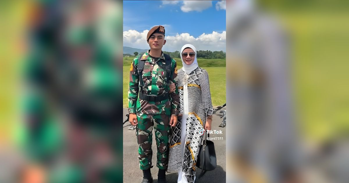 Susahnya Punya Ibu Terlalu Cantik dan Awet Muda, Pria Ini Foto Bareng Orangtuanya Malah Dikira Pacar