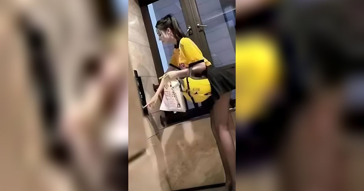 Viral Demi Konten Influencer Cantik Pakai Seragam Ojol Tapi Bawahannya Rok Super Mini, Endingnya Begini