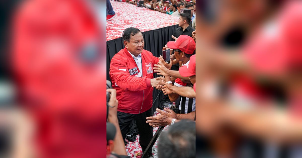 FOTO: Momen Prabowo Sapa Puluhan Ribu Kader yang Hadiri HUT ke-9 PSI di Semarang