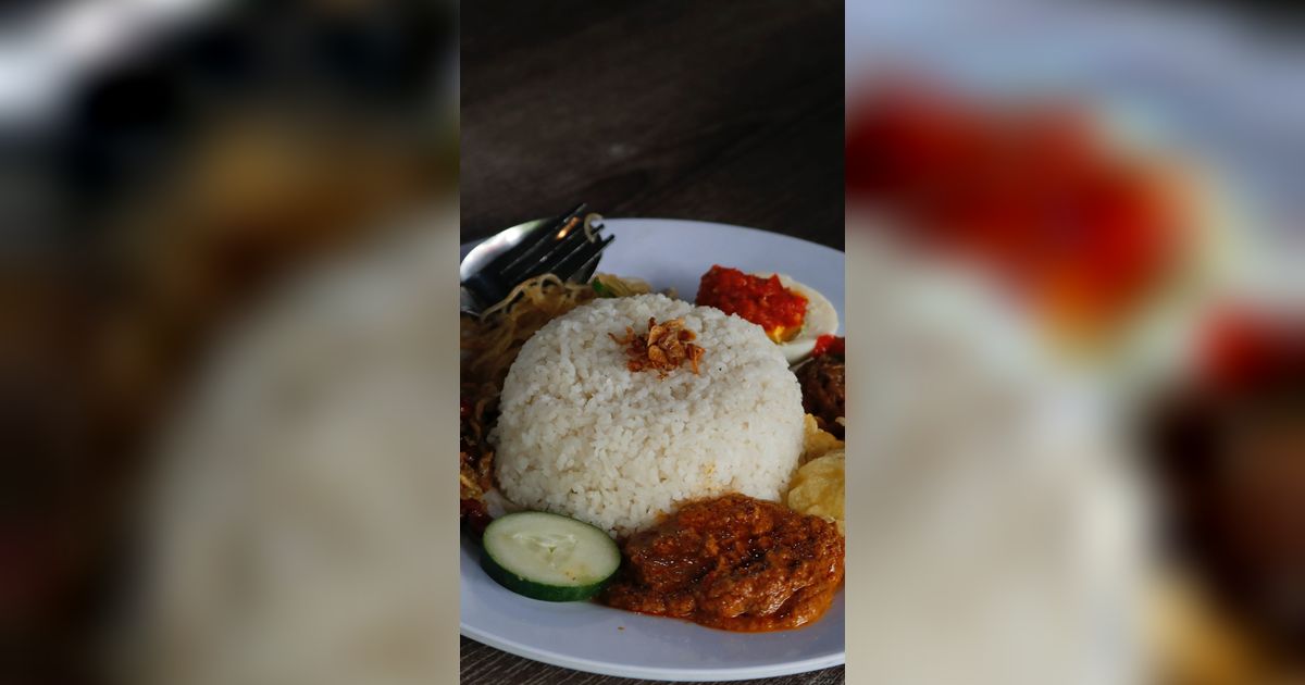 Mengulik Keunikan Nasi Uduk Betawi, Kelezatan ada di Semur Jengkolnya