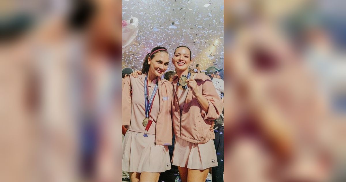 Potret Bahagia Duo Cantik Luna Maya & Nia Ramadhani Menang Lagi-lagi Tenis