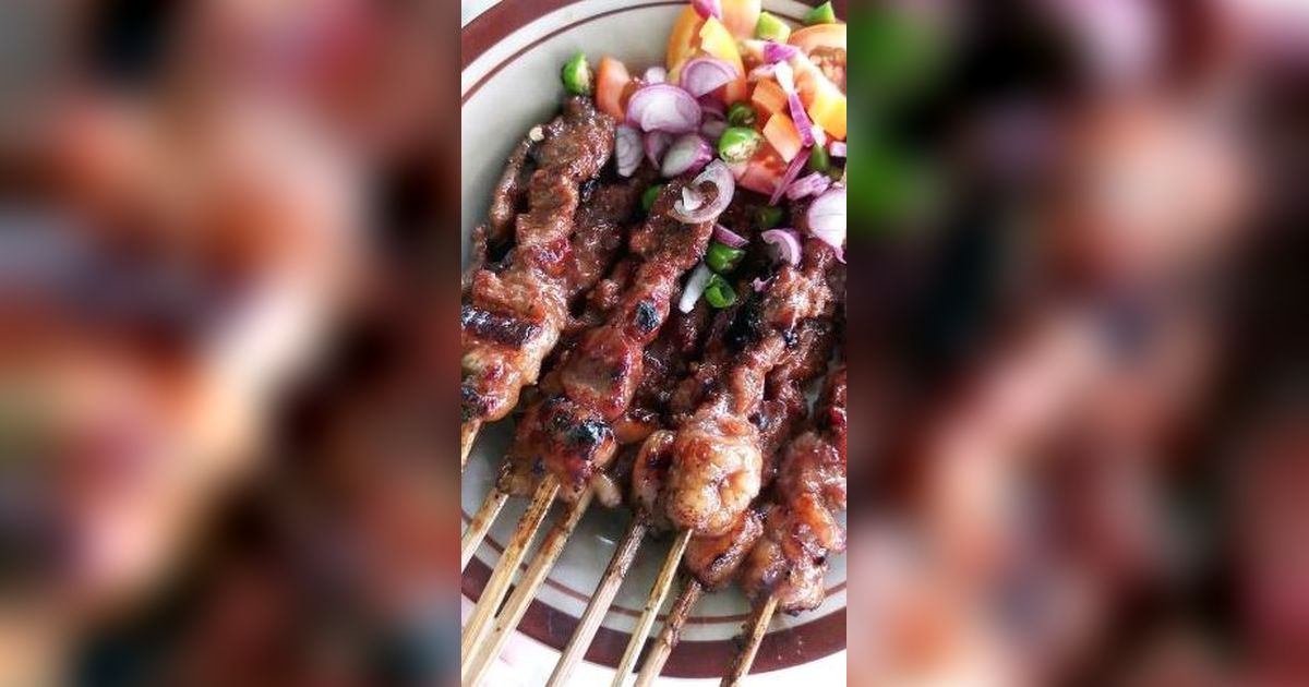 Mencicipi Sate Bumbon, Olahan Daging Sapi Berpadu Bumbu Rempah Asal Kendal