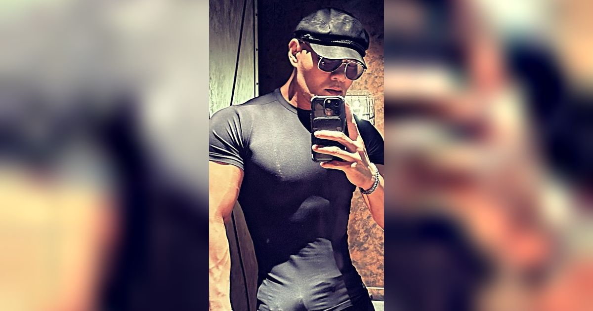 7 Potret Kantor Deddy Corbuzier