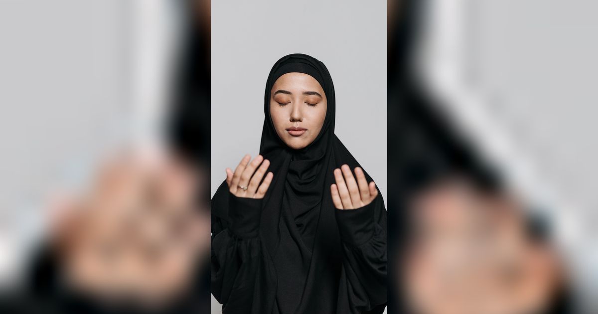 Viral Wanita Jadi Imam Salat di Ponpes Al Kafiyah, Bikin Heboh