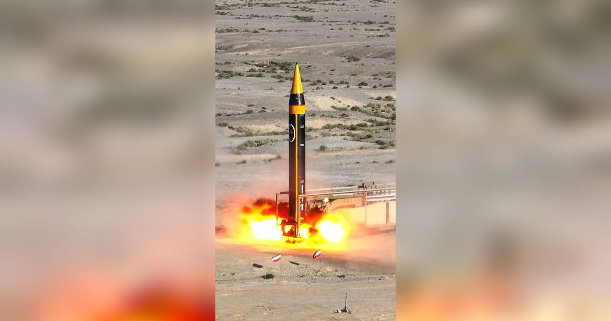 Rudal Baru Iran Bisa Bombardir Amerika Serikat & Israel