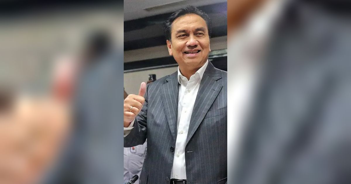 VIDEO: Effendi Simbolon Salam Metal, Usai Pertemuan di DPP PDIP