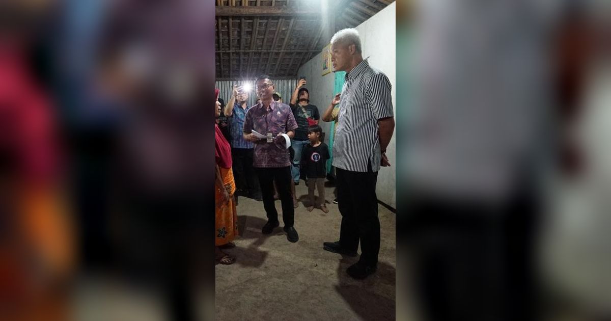 Ganjar Pranowo Kunjungi RTLH di Pelosok Sukoharjo, Susuri Jalan Setapak di Tengah Hutan