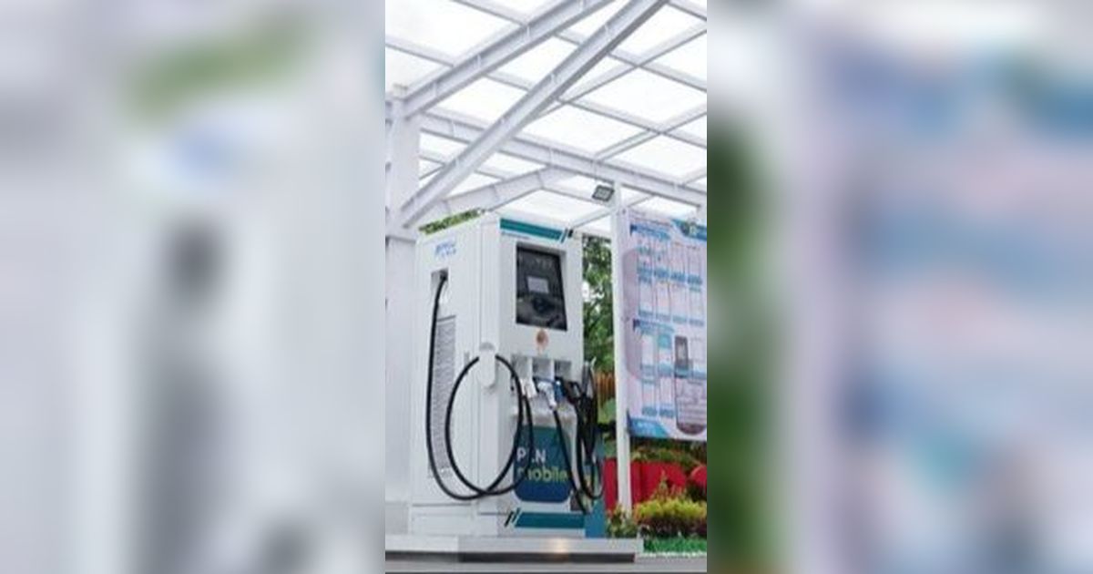 Tiang Listrik PLN Bakal Disulap Jadi Tempat Charger Mobil Listrik