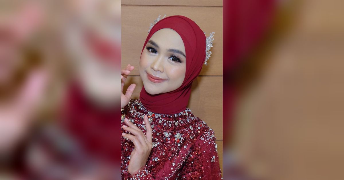 Ria Ricis Menang Content Creator Terfavorit, Intip Penampilannya di Acara Penghargaan yang Jadi Sorotan