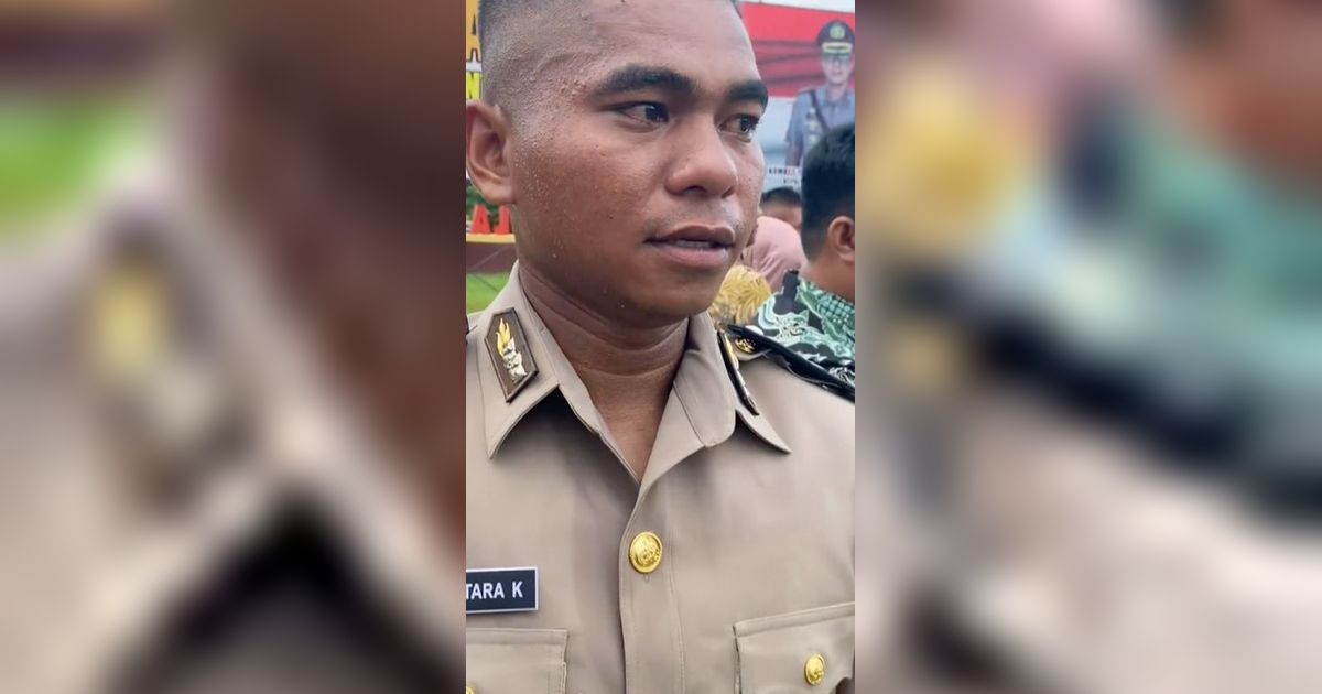 Keluarga Tak Kunjung Datang, Siswa Bintara Mematung Menahan Air Mata