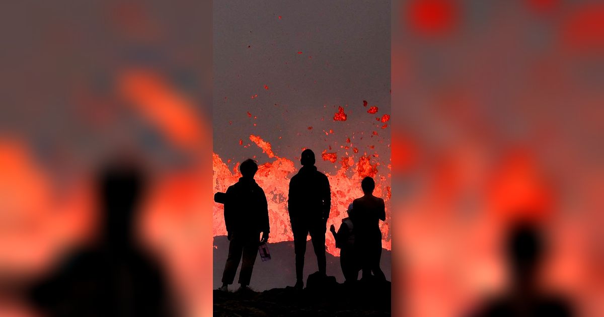 FOTO: Potret Menakjubkan Erupsi Gunung Api di Islandia yang Pikat Wisatawan