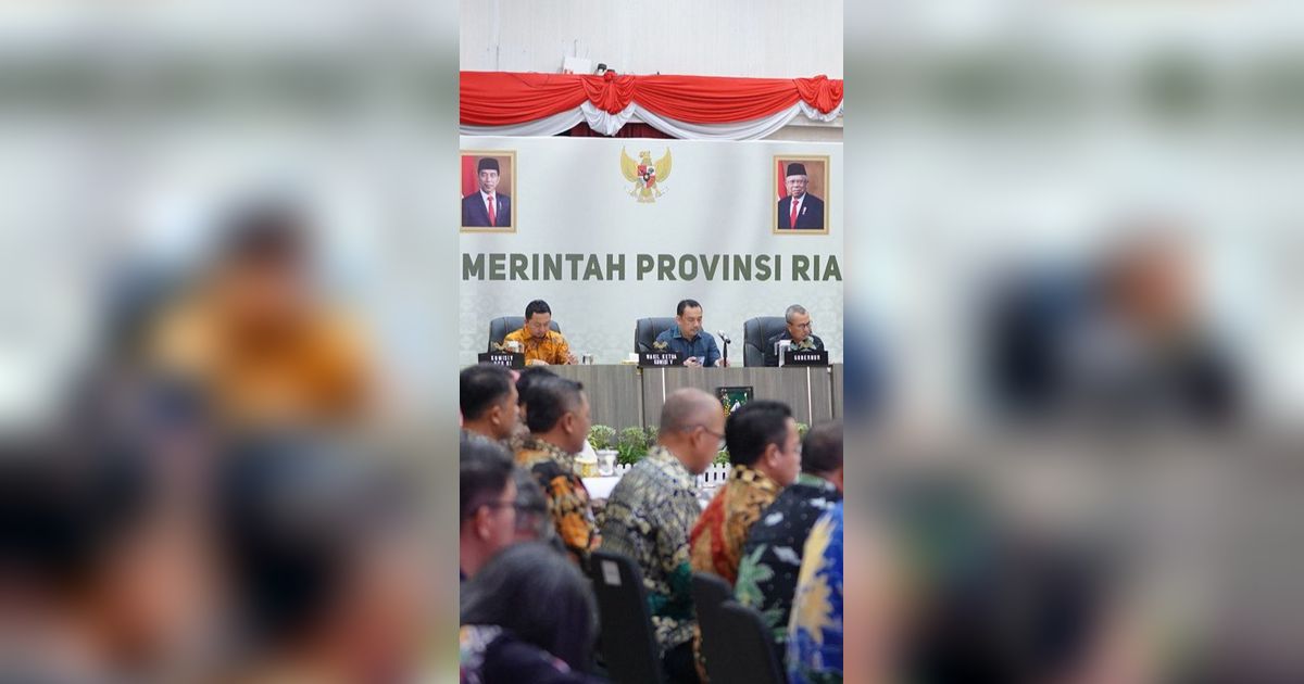 Komisi V DPR Kumpulkan Gubernur dan Seluruh Bupati di Riau Bahas Infrastruktur