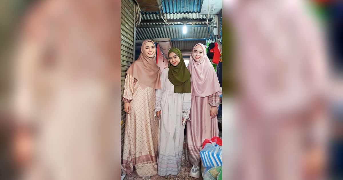 Siblings Goal, Simak Momen Kompak Ria Ricis dan Dua Kakaknya Blusukan Ke Pasar